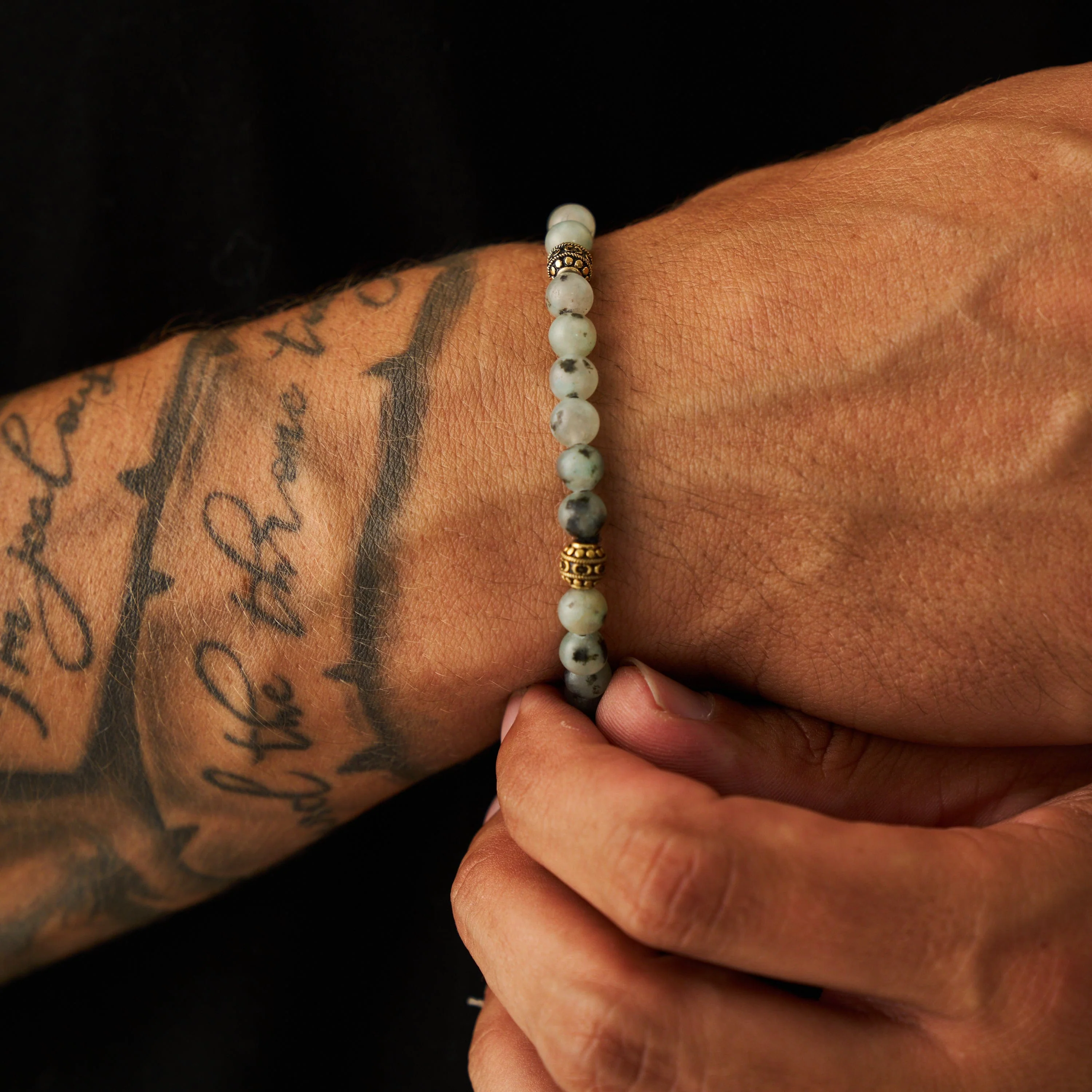 Kiwi Stone Bracelet (Gold) - Image 5