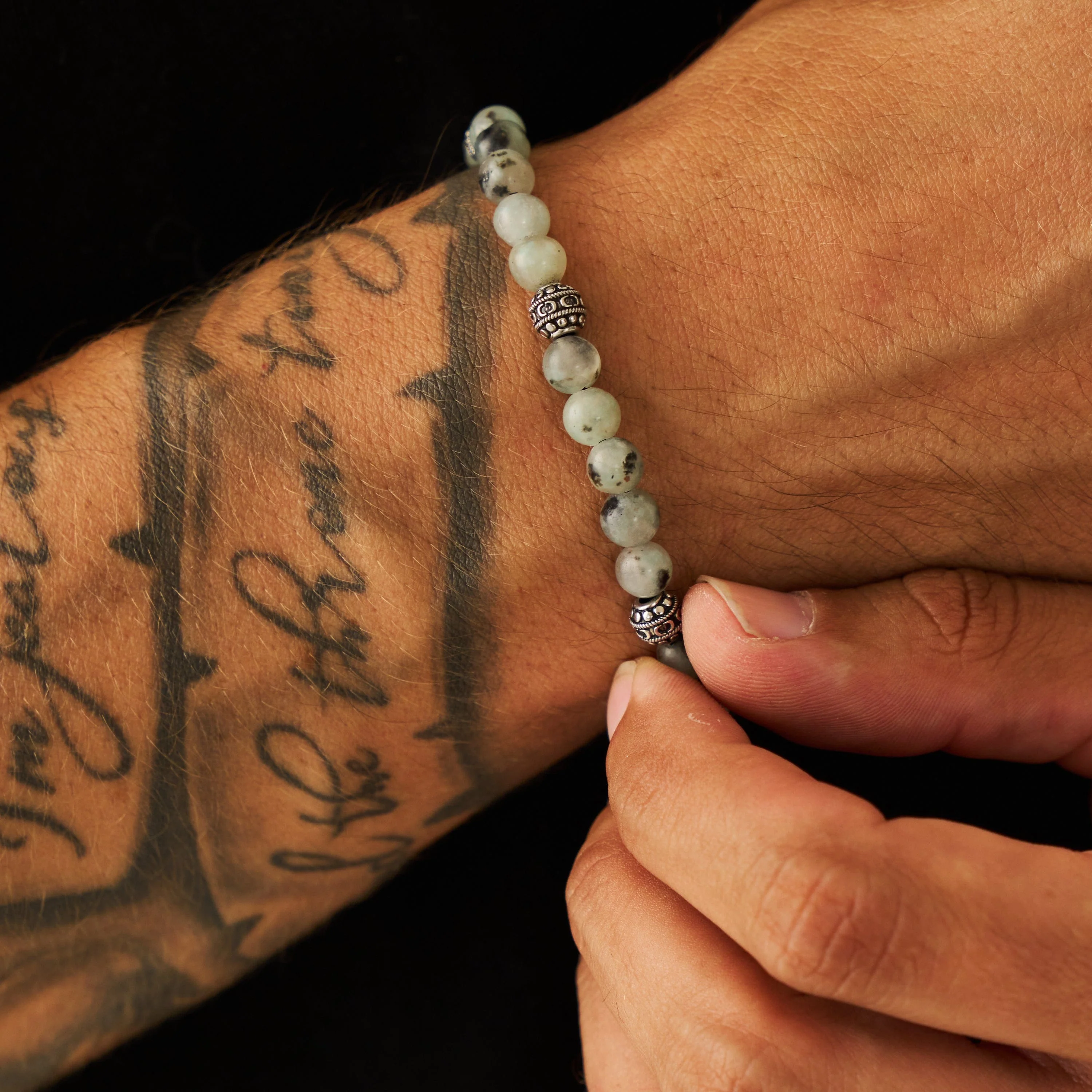 Kiwi Stone Bracelet (Silver) - Image 5